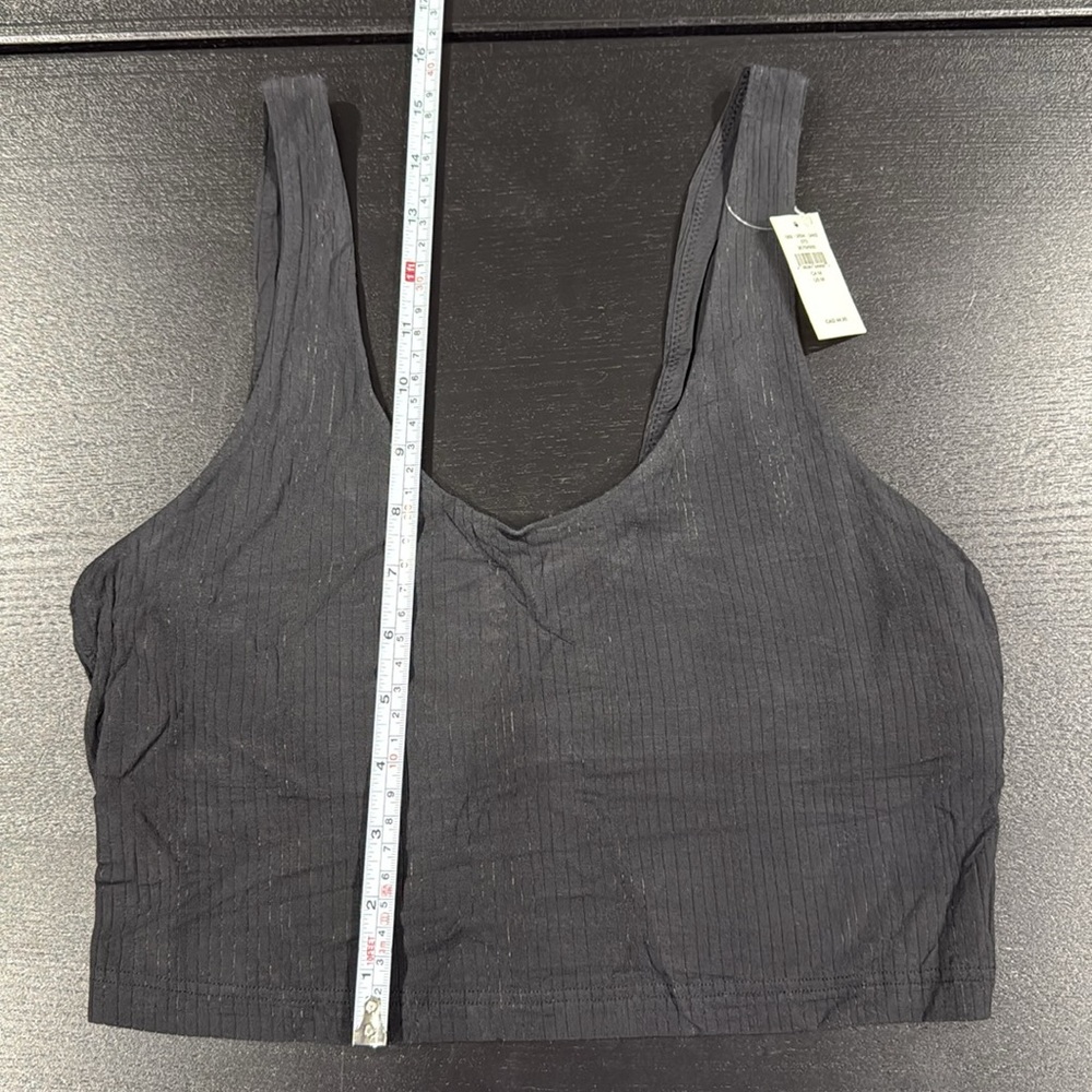 Aerie Black Cropped Tank Top with Built in Bra Liner - M - Picture 7 of 9